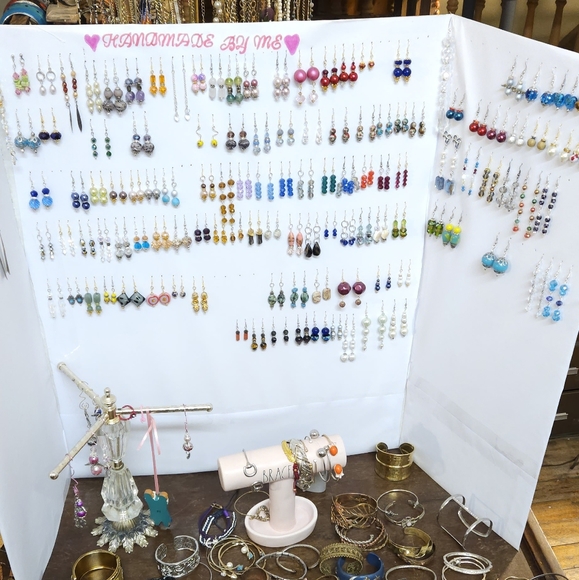 Earrings Handmade Vintage & Modern GENERAL LISTING FOR AUCTION - Picture 4 of 5